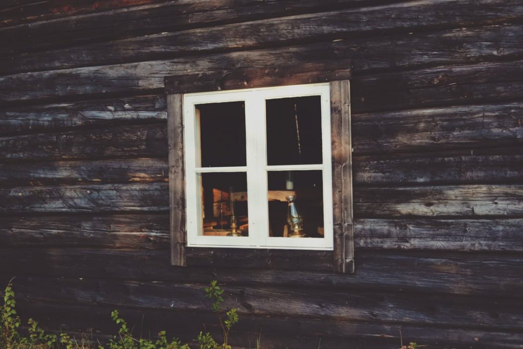 log-cabin-windows